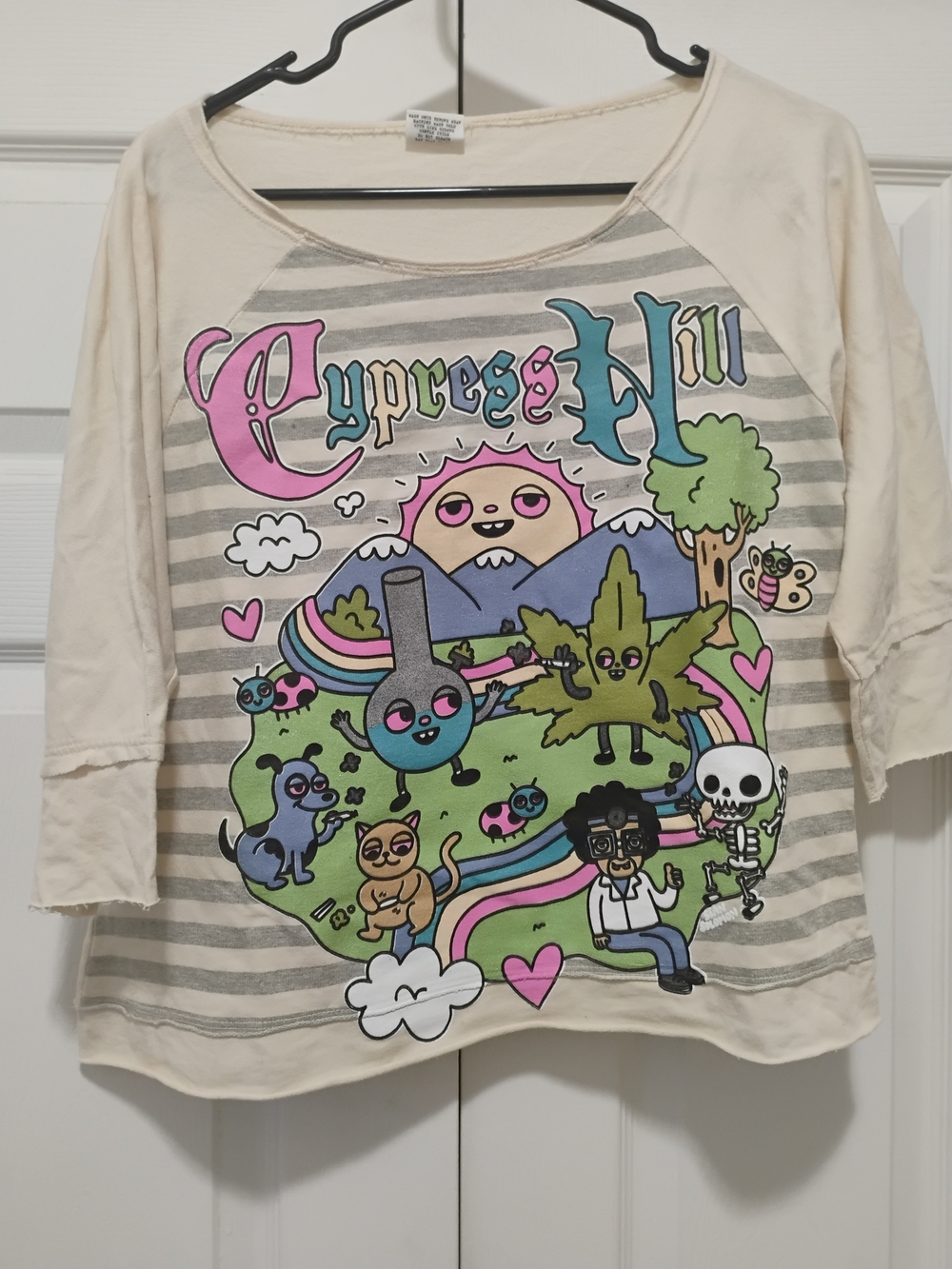 Women's Cypress Hill Cream & Gray Graphic Raglan Top New Old Stock.
